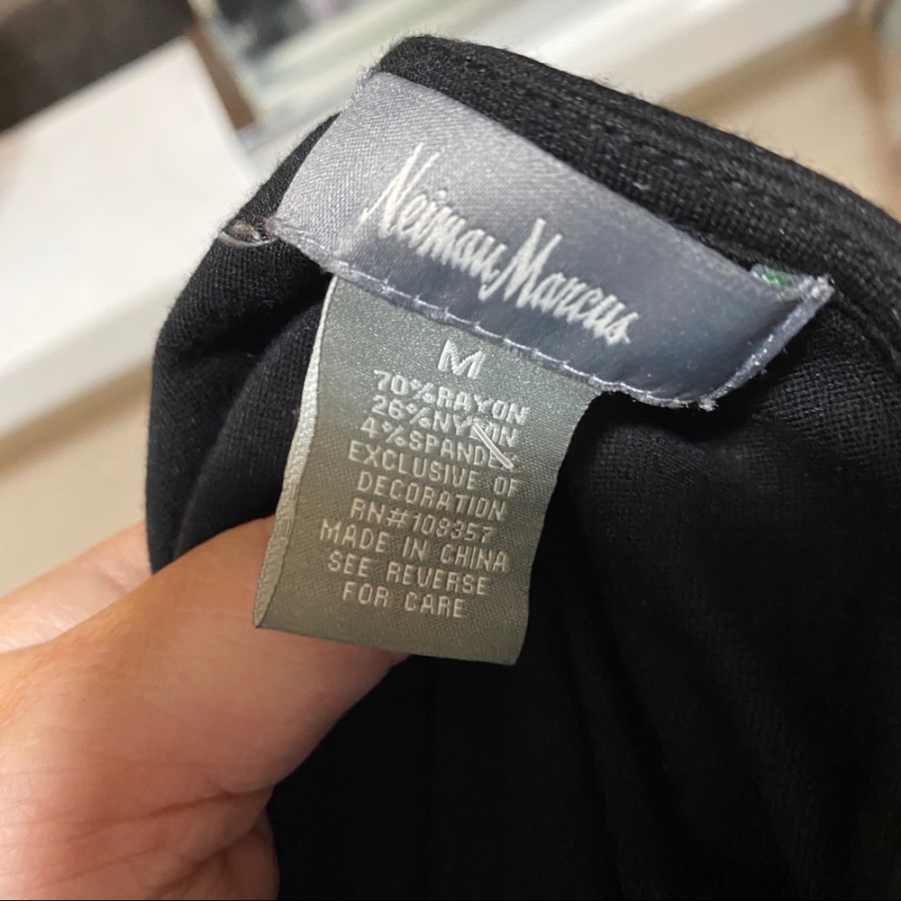 Neiman Marcus Shift Style Front Pockets 3/4” Arm - image 6